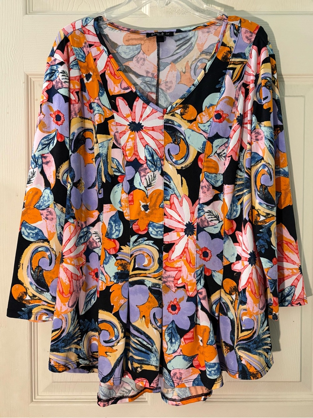 Sami & Jo Vibrant Floral 3/4 Sleeve V-Neck Blouse